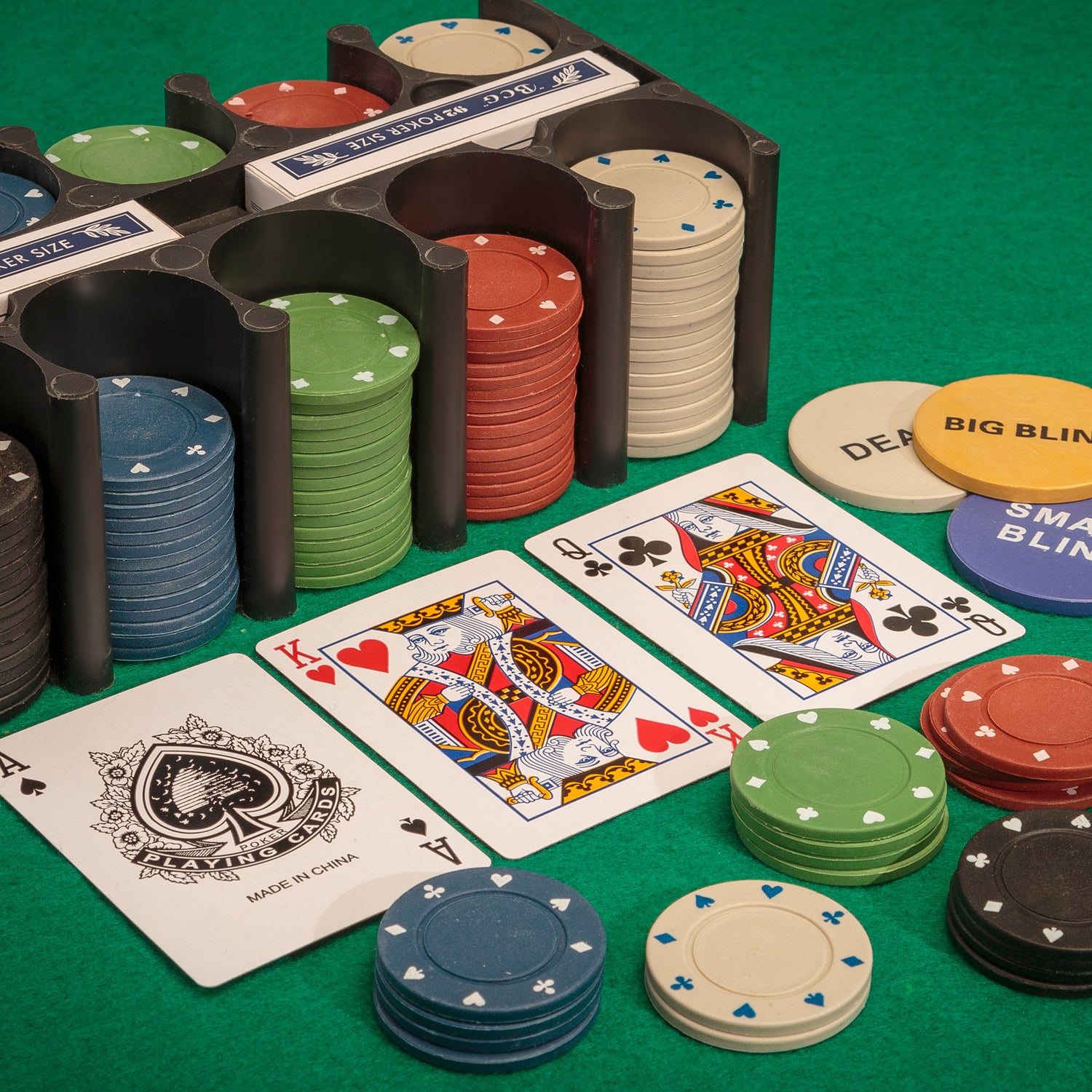 Casino Games - Pokersett med sjetonger og kort