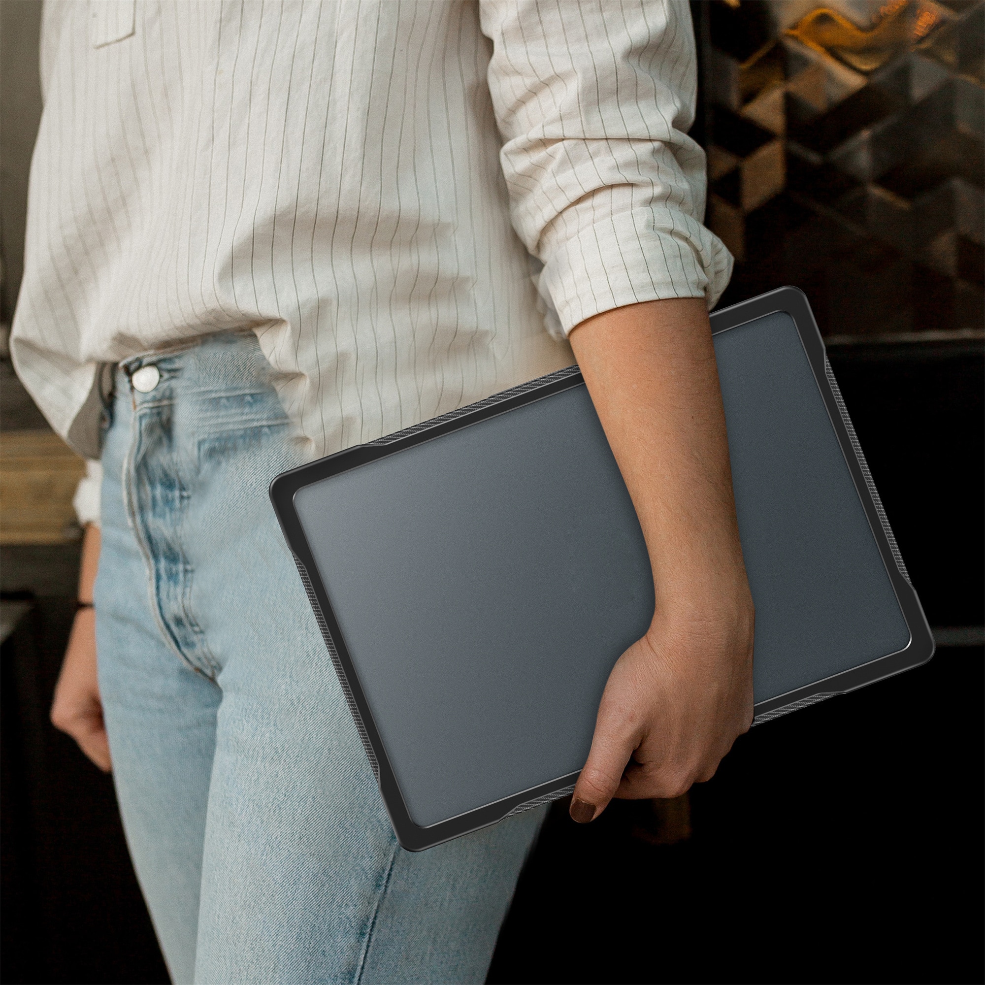 Apple MacBook Pro 14 2023 Støtsikkert Hybrid-deksel, Svart