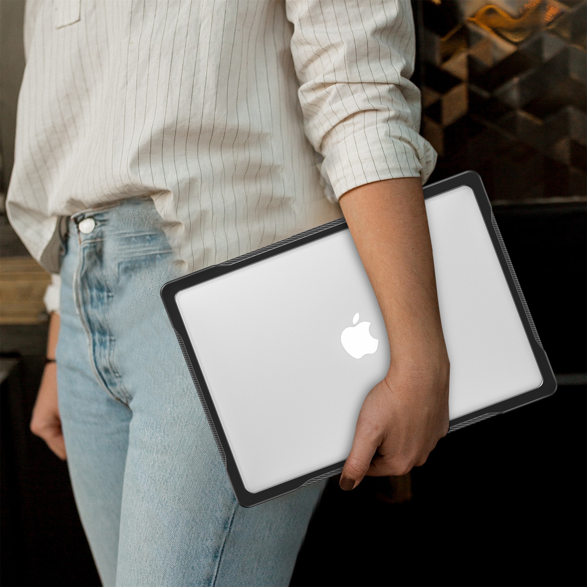 Apple MacBook Pro 14 2021 Støtsikkert Hybrid-deksel, Gjennomsiktig